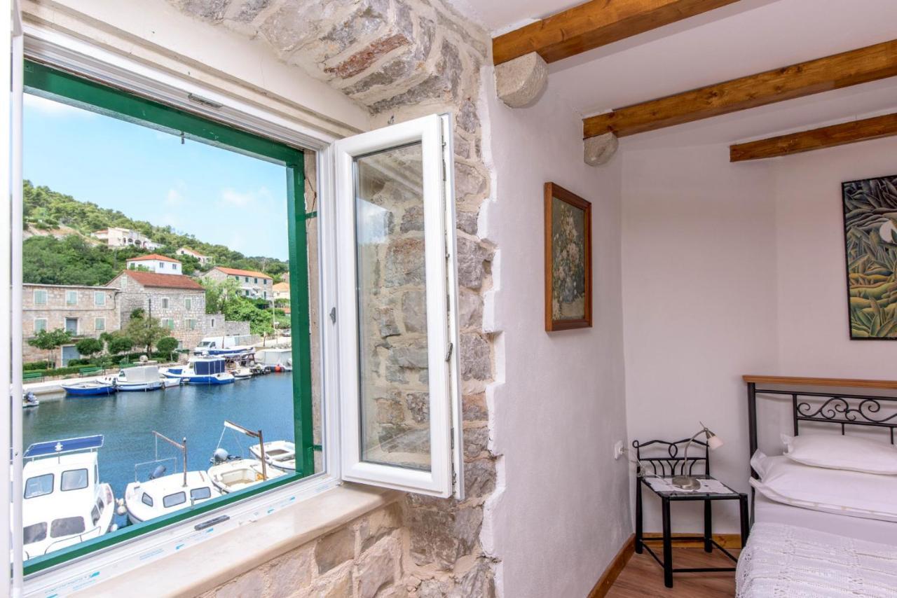 Apartamento Deziderio Stomorska Exterior foto